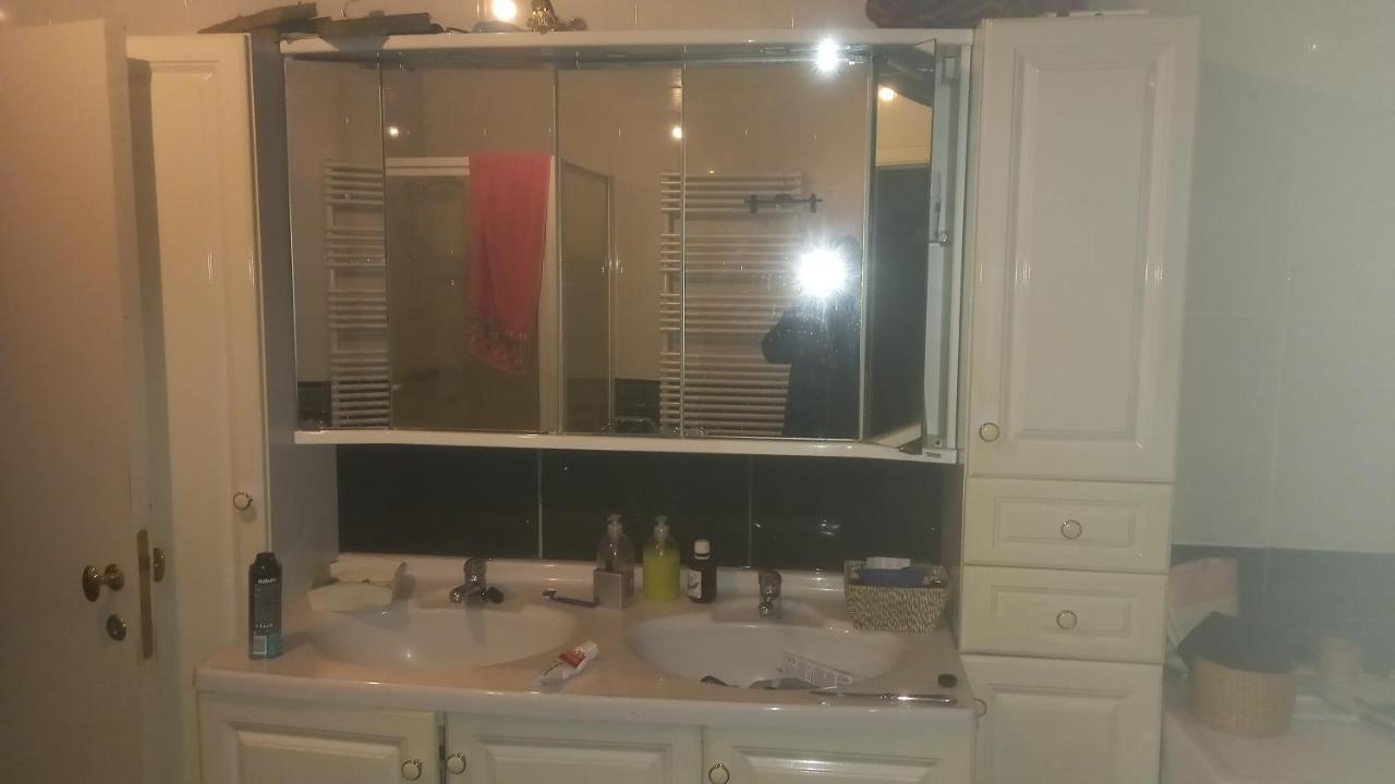 דנדרמונדה Luxe Appartement Met 3 Slaapkamers En 1 Kingsize Bed Slaapzetel En Drie Dubbelbedden מראה חיצוני תמונה